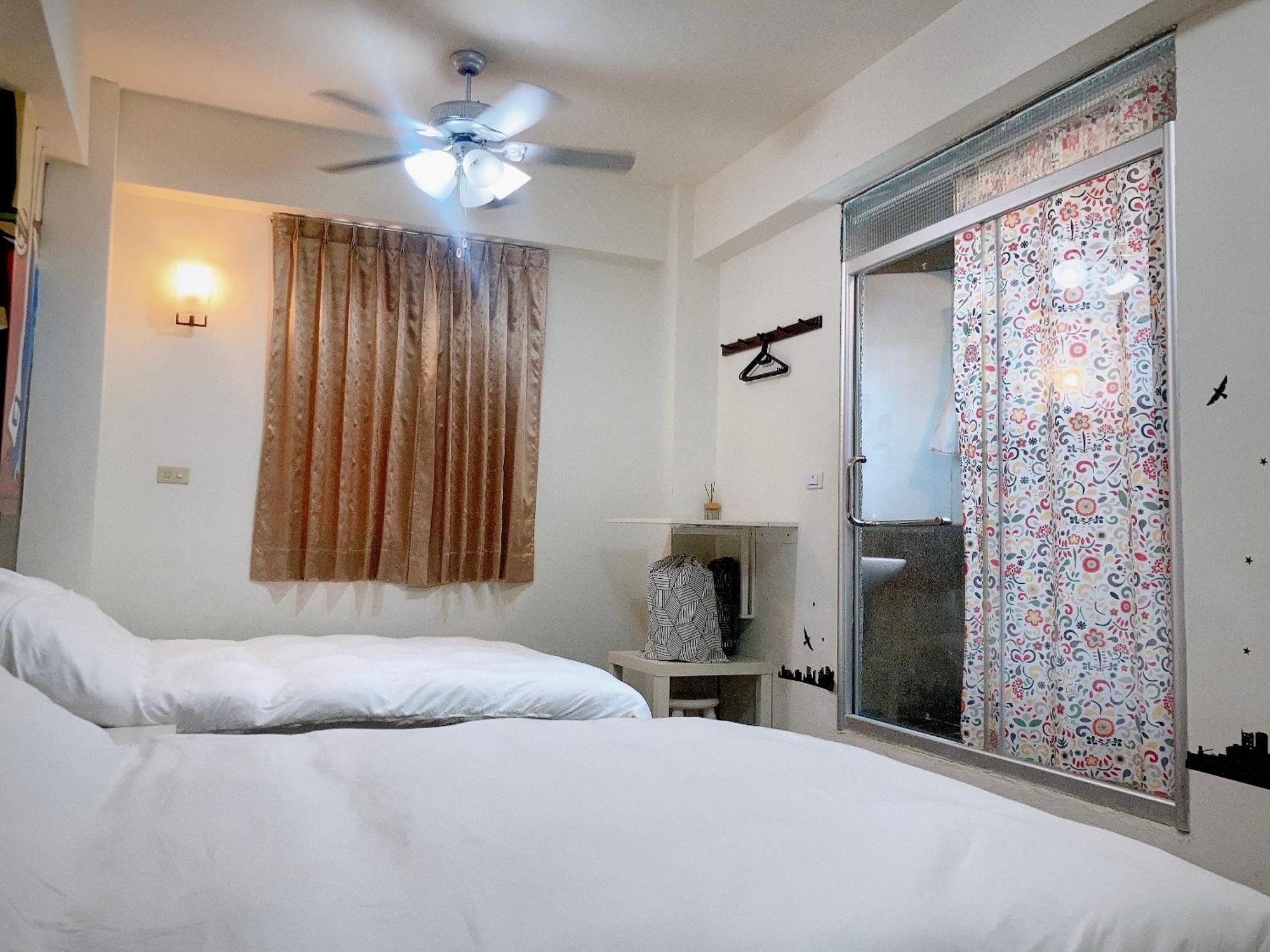 Apartamento 台南富居tainan Fu House預訂後請主動聯繫做確認才保留訂房 Exterior foto