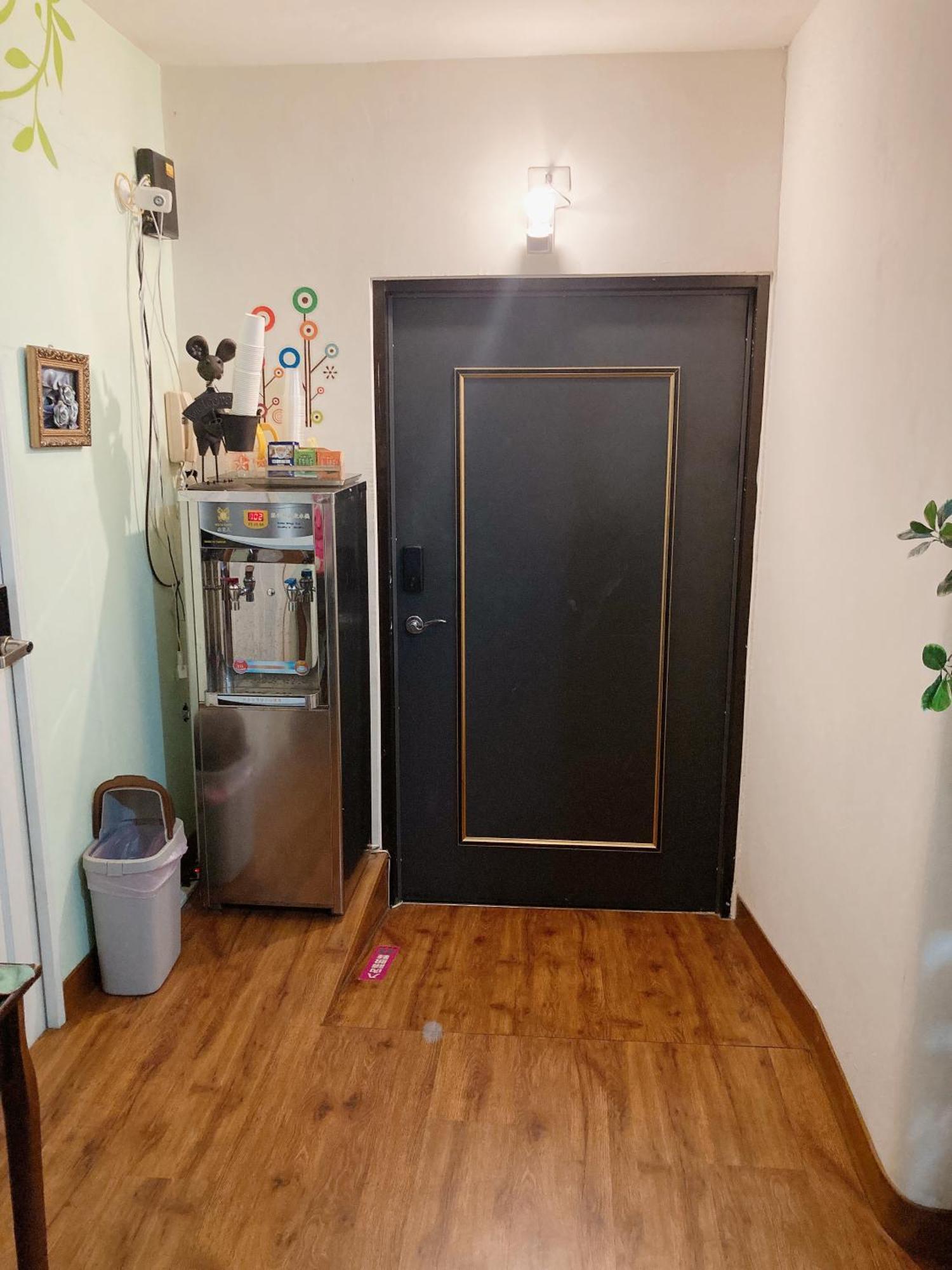 Apartamento 台南富居tainan Fu House預訂後請主動聯繫做確認才保留訂房 Exterior foto